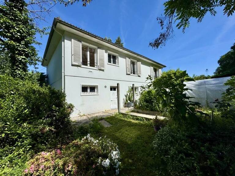Pavillon de 8 pièces principales — photo 1