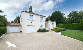 Maison 5 Pièces 122 m² à vendre à Puymoyen (16400)