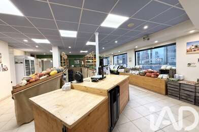 Commerce  399600 €