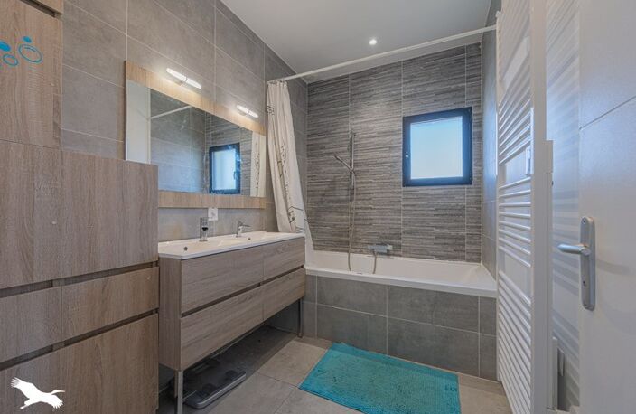 Contemporaine de 7 pièces principales — photo 4