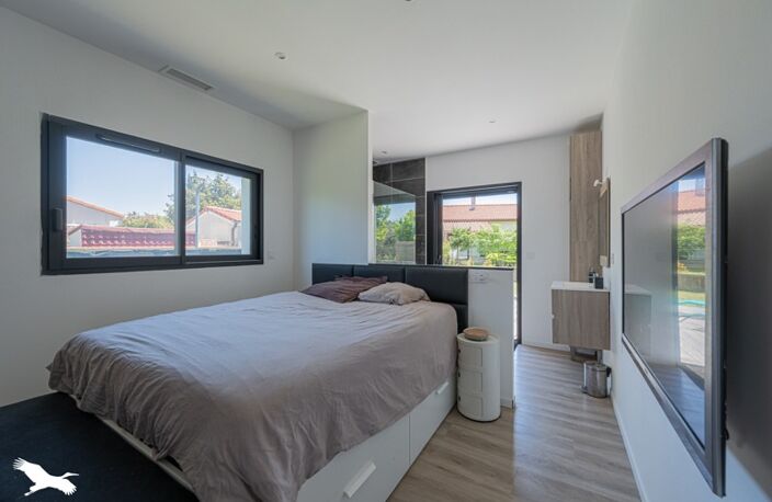 Contemporaine de 7 pièces principales — photo 5