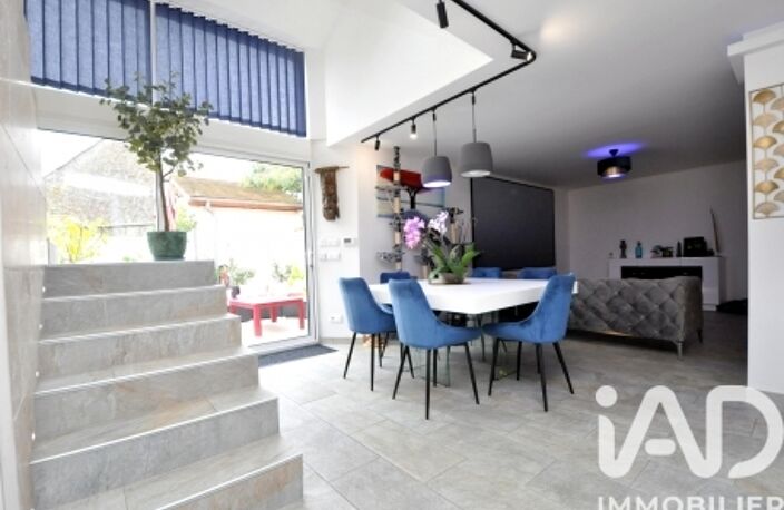 Vente Maison/villa 7 pièces — photo 2