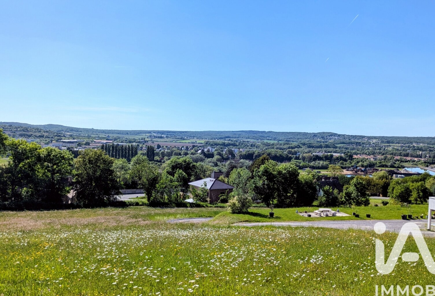Vente Terrain à bâtir 2 000 m&sup2; — photo 1