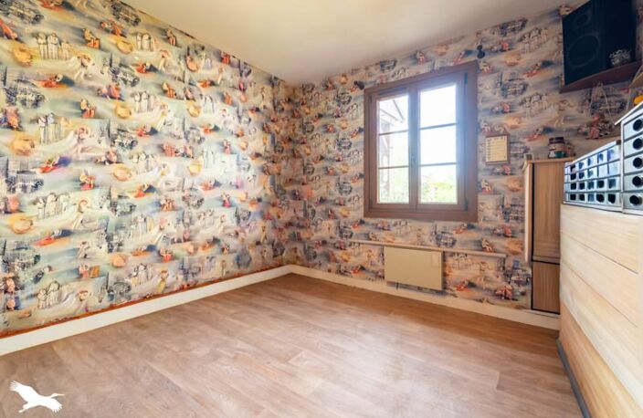 Vente maison 5 pièces 87 m² Mehun-sur-Yèvre (18500) — photo 4