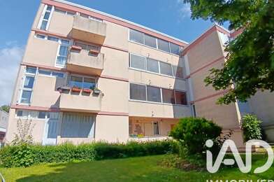 Appartement 4 pièces 180000 €