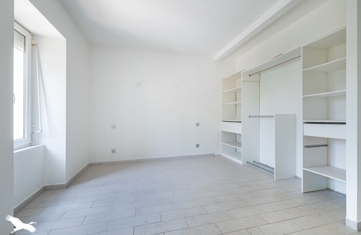 Maison en pierre de 5 pièces principales — photo 3