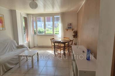 Appartement 3 pièces 1000 €