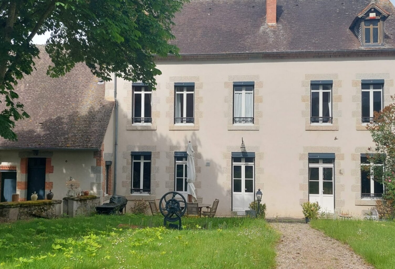 Vente Maison/villa 10 pièces — photo 1