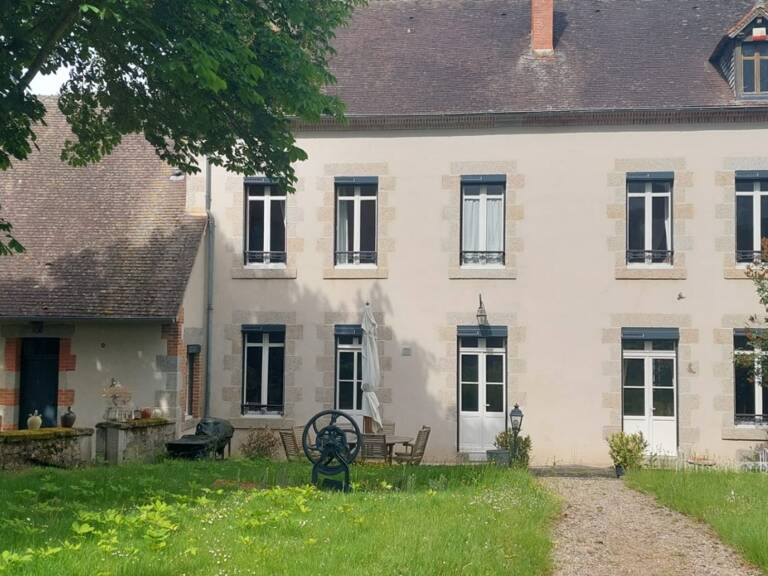 Vente Maison/villa 10 pièces — photo 1