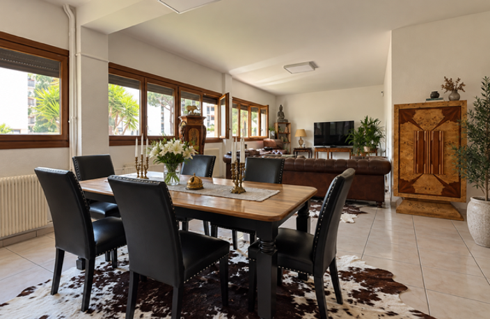 F4 RESIDENCE ANATOLE FRANCE — photo 3