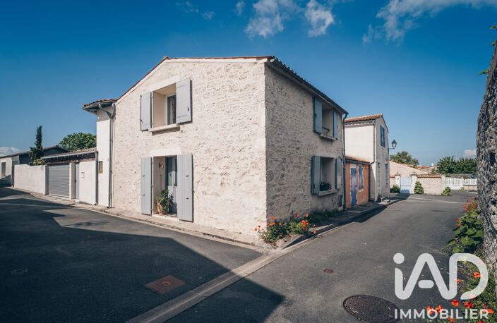 Vente Maison/villa 8 pièces — photo 2