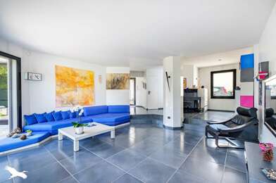 Maison 5 pièces 599000 €