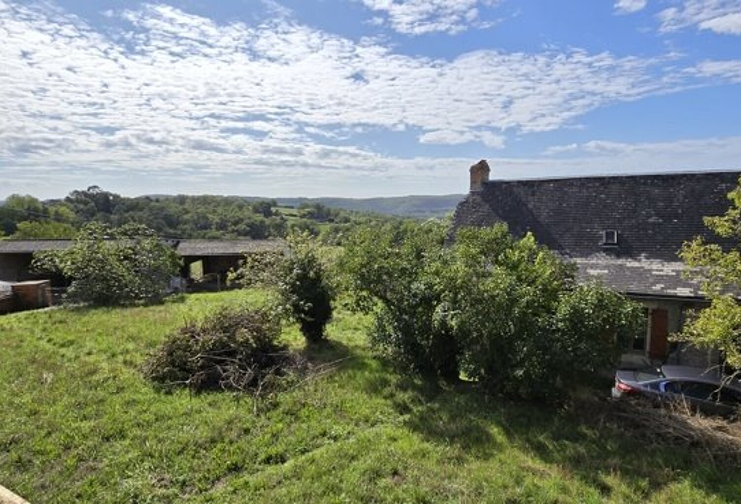Maison de bourg de 5 pièces principales — photo 1
