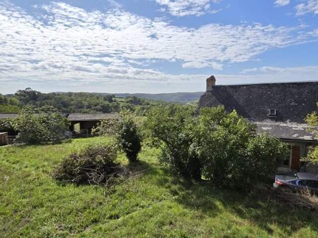 Maison de bourg de 5 pièces principales — photo du bien