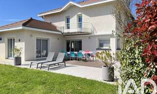 Maison 7 Pièces 233 m² à vendre à La Buisse (38500)