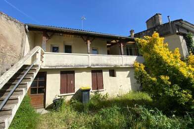 Immeuble  103740 €