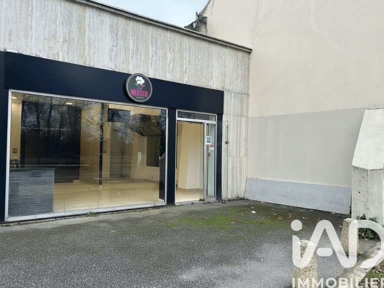 Vente Boutique/Local commercial 40 m&sup2; — photo 1