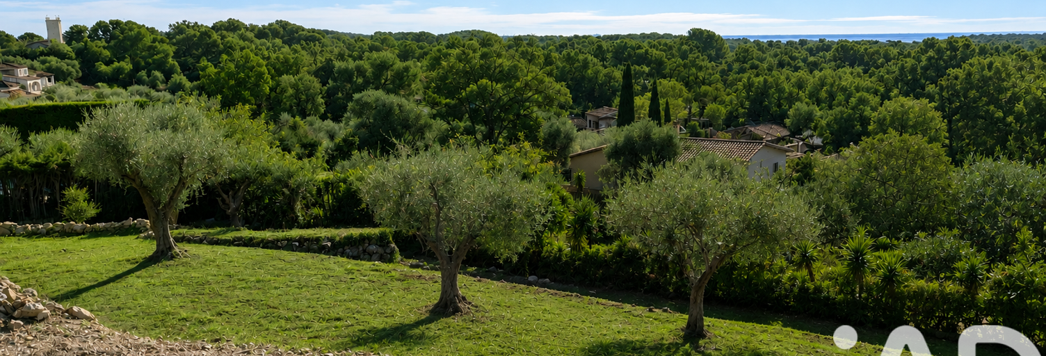 Terrain  1788 m² à vendre à Roquefort-les-Pins (06330)