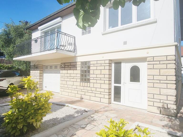 Vente Maison/villa 5 pièces — photo 1