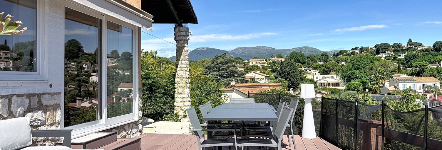 Maison 5 Pièces 153 m² à vendre à Cagnes-sur-Mer (06800)
