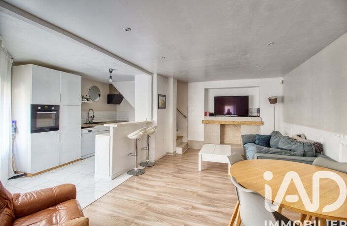 Vente Maison de ville 4 pièces — photo 2