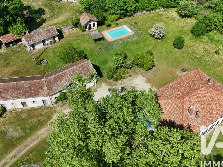 Vente Maison/villa 10 pièces — photo 1
