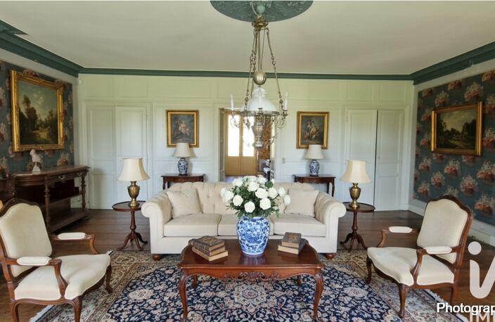 Vente Maison/villa 10 pièces — photo 2