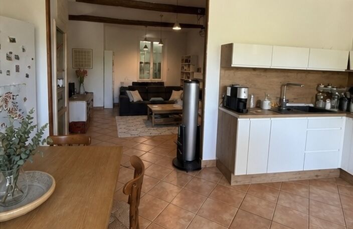 Vente Maison/villa 8 pièces — photo 2
