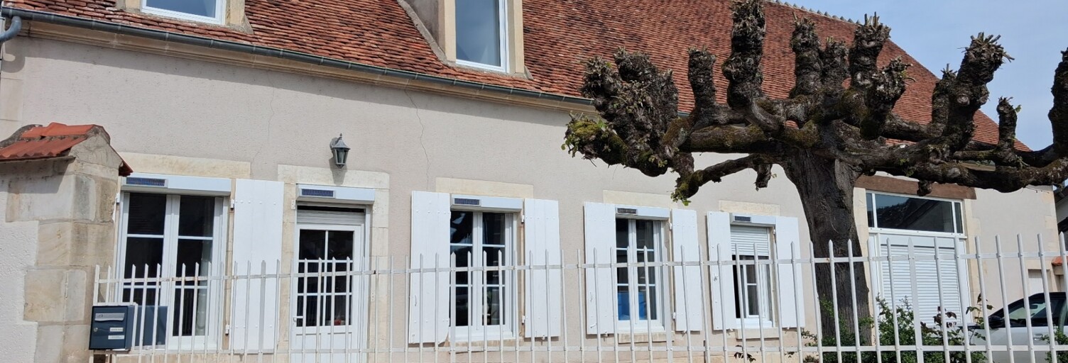 Maison 5 Pièces 136 m² à vendre à Saint-Amand-Montrond (18200)