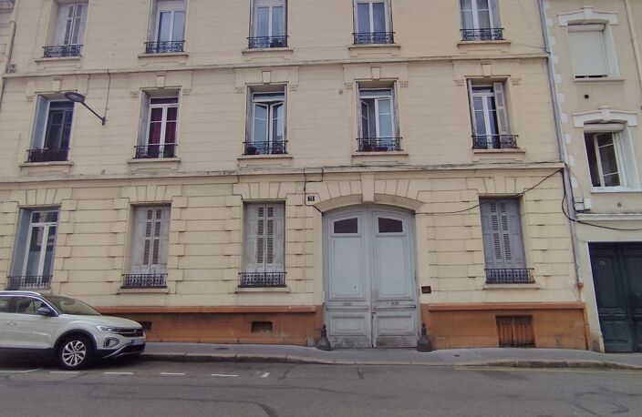 Vente Appartement 4 pièces — photo 2