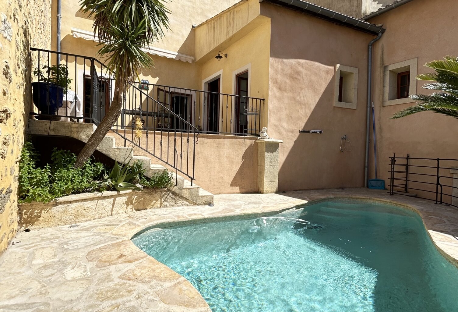 Vente Maison/villa 11 pièces — photo 1