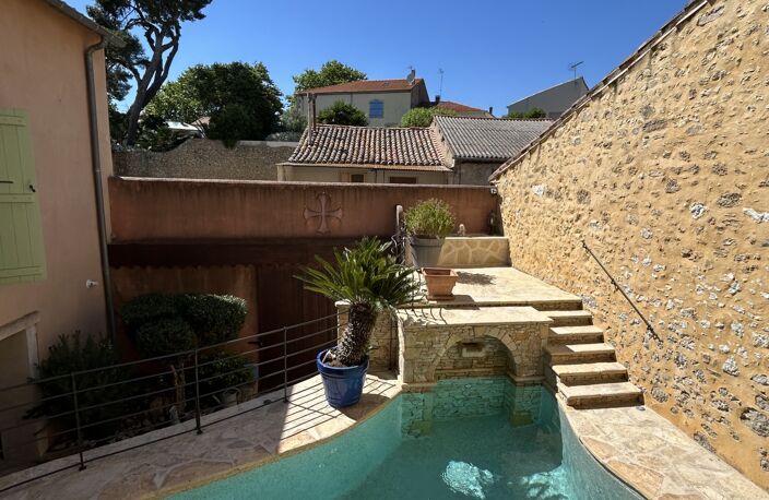 Vente Maison/villa 11 pièces — photo 2