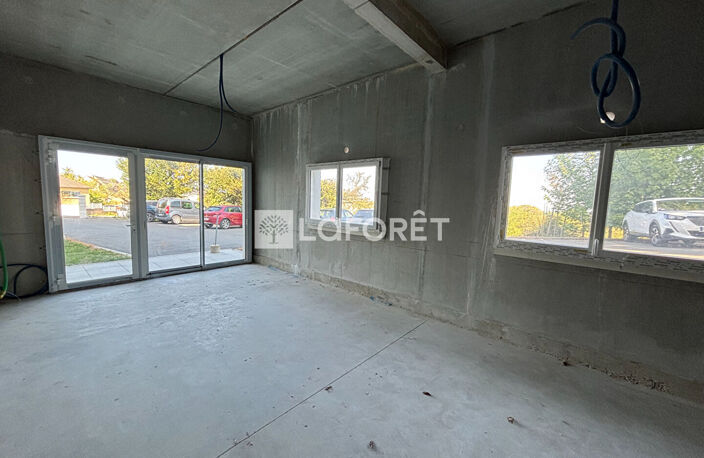 Local commercial de 81m² à aménager — photo 3