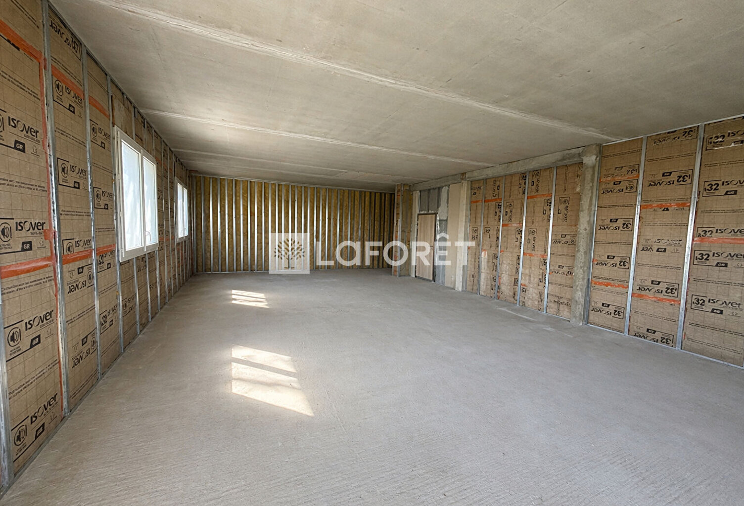 Local commercial de 71m² à aménager — photo 1