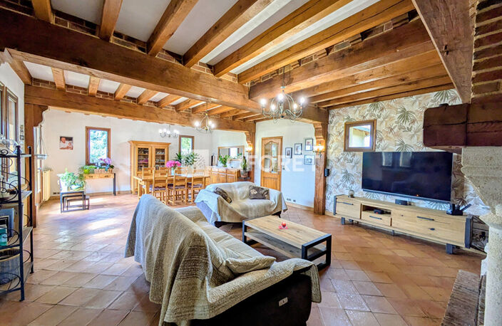 EXCEPTIONNELLE PROPRIÉTÉ FAMILIALE AUX VOLUMES RARES UN VÉRITABLE COUP DE COEUR — photo 4