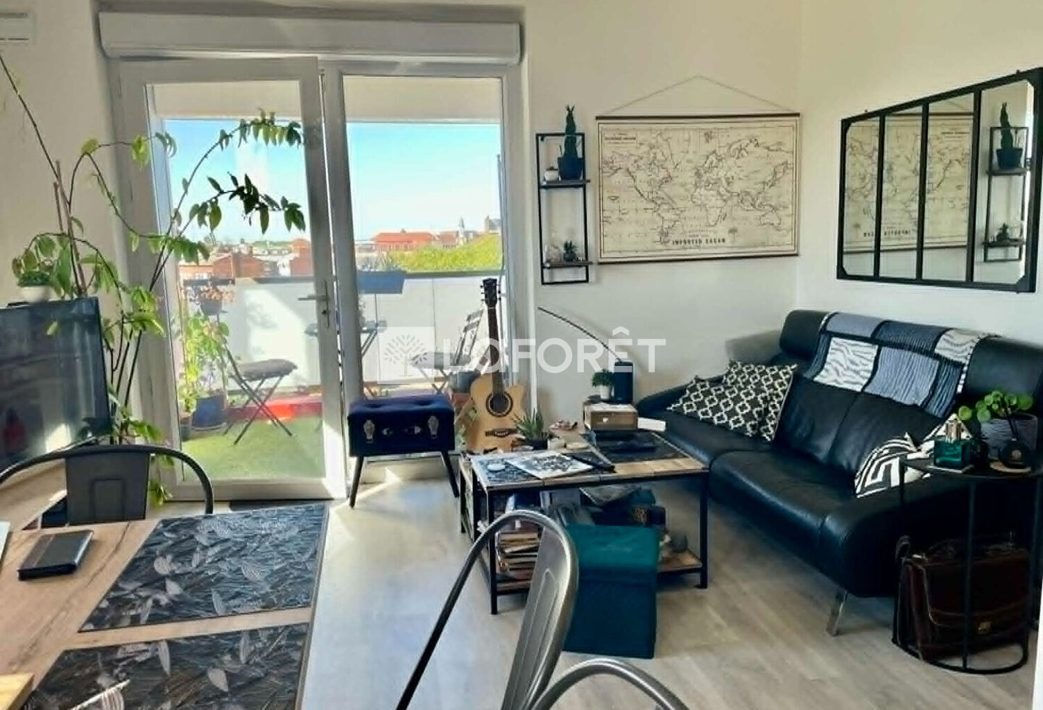 A vendre / VALENCIENNES CENTRE Appartement de 47,35 m2 avec Terrasse  et Parkin — photo 1