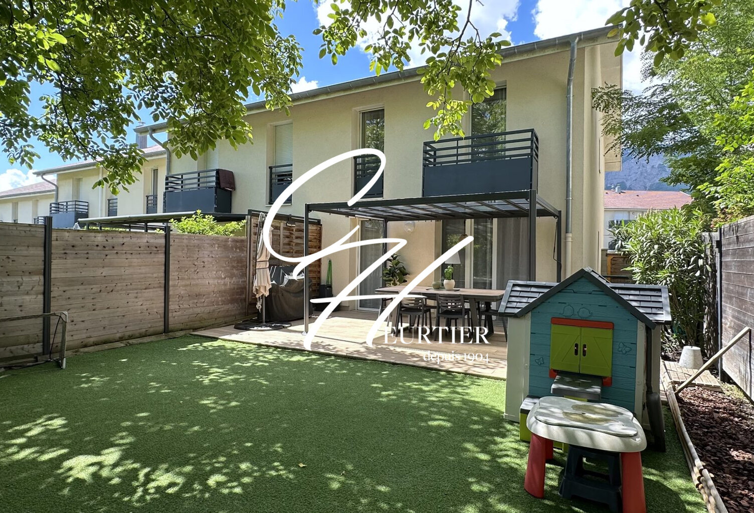 St Ismier - Belle maison de 100m2 avec garage et jardin — photo 1