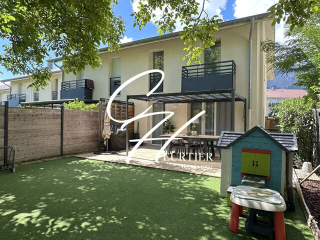 St Ismier - Belle maison de 100m2 avec garage et jardin — photo du bien
