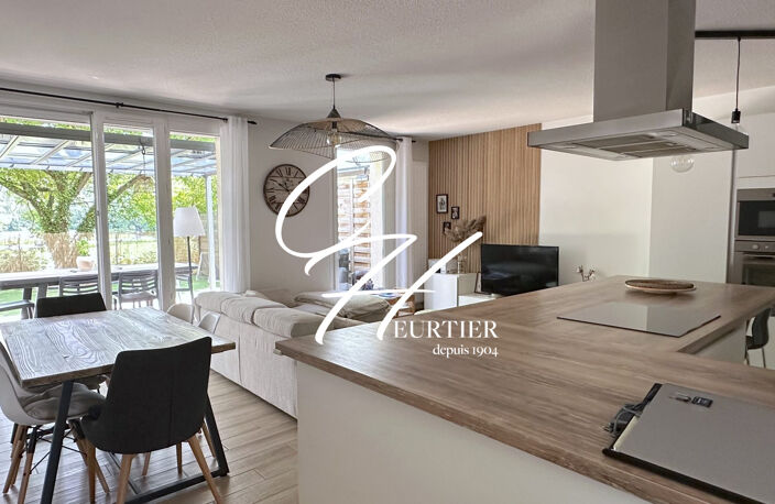 St Ismier - Belle maison de 100m2 avec garage et jardin — photo 3