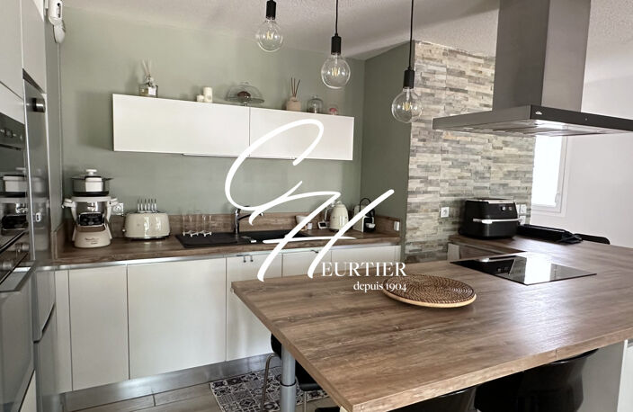 St Ismier - Belle maison de 100m2 avec garage et jardin — photo 5