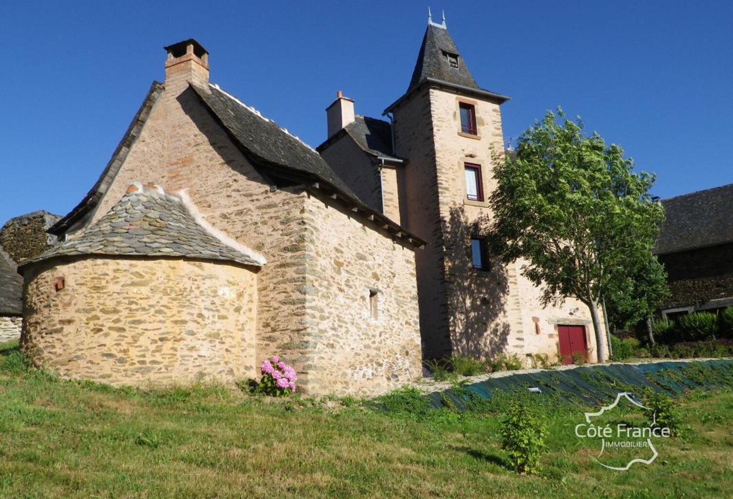 Magnifique maison de caractère de T5 à Conques-en-Rouergue 1 — photo 1