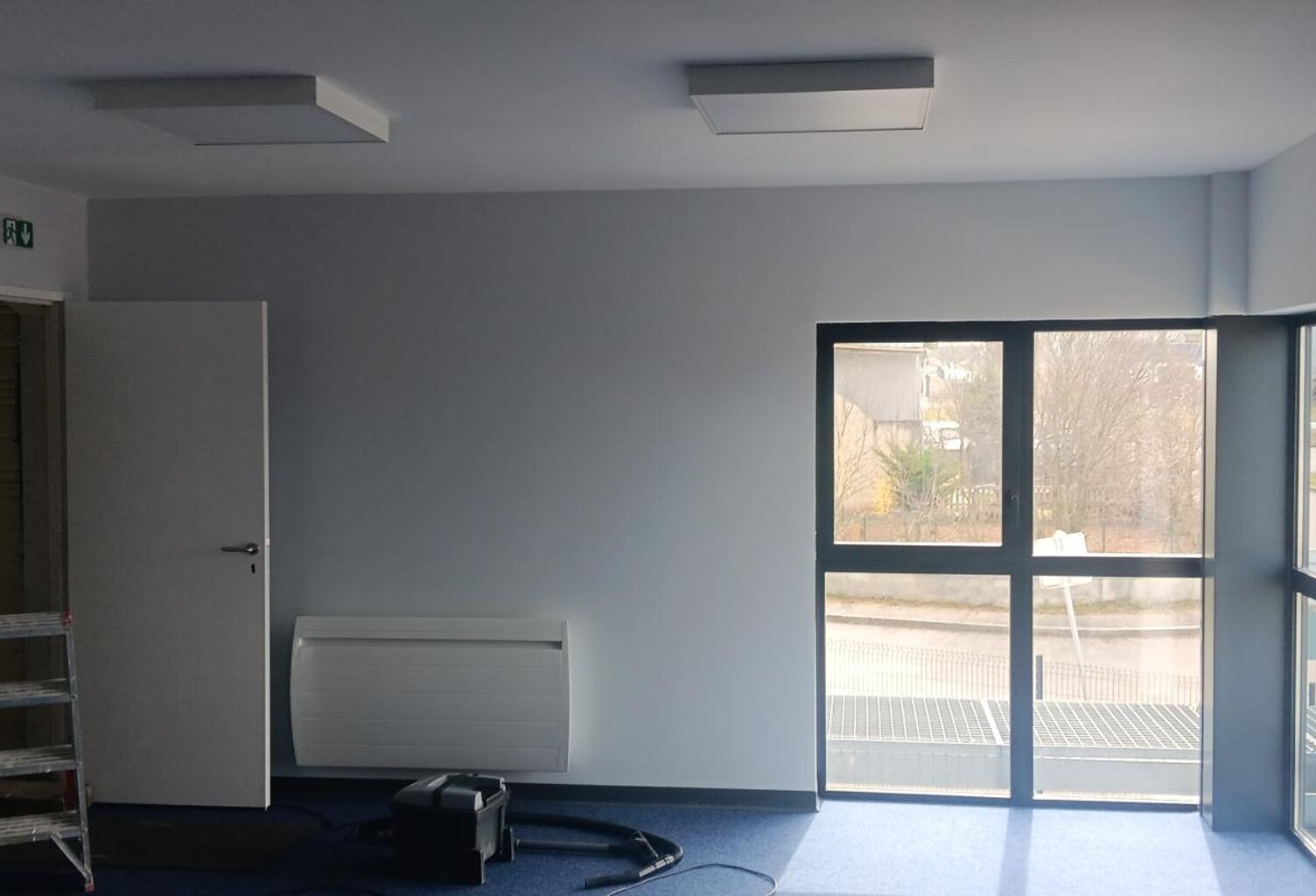 OLEMPS - LOCAL PROFESSIONNEL / BUREAUX en étage — photo 1