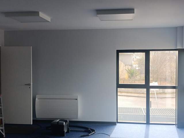 OLEMPS - LOCAL PROFESSIONNEL / BUREAUX en étage — photo du bien