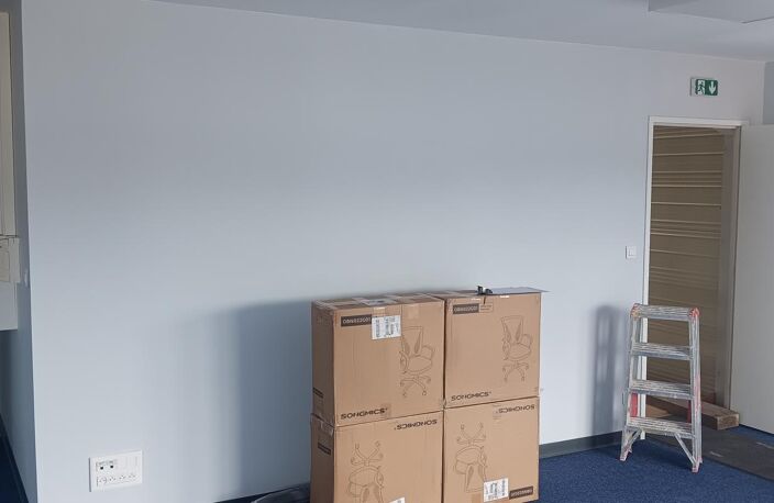 OLEMPS - LOCAL PROFESSIONNEL / BUREAUX en étage — photo 2