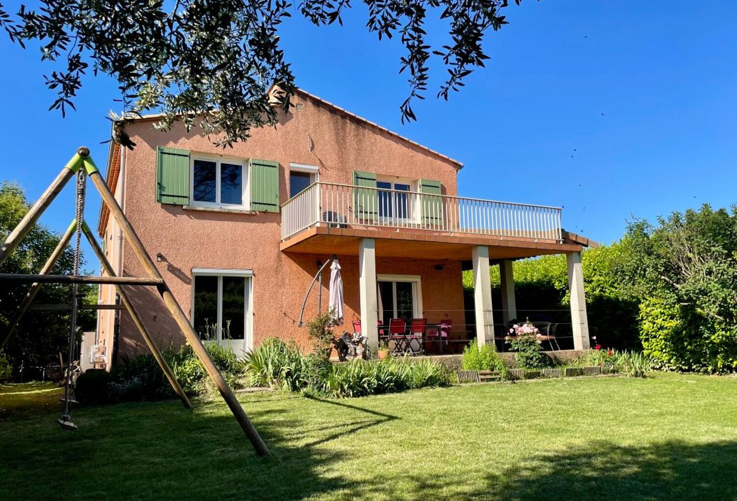À vendre belle maison 5 chambres et grand jardin à Montélimar — photo 1