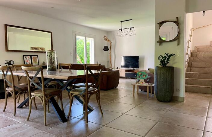 À vendre belle maison 5 chambres et grand jardin à Montélimar — photo 3