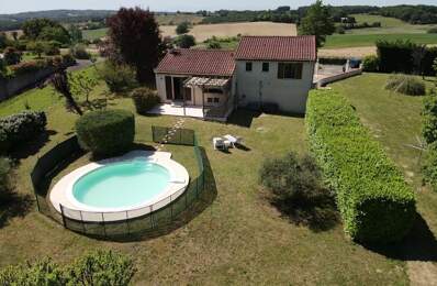 A vendre en exclusivité, proche de Vic-Fezensac, Gers : maison de 3 chambres avec grand salon, vue sur les Pyrénées, jardin bien aménagé, garage et piscine. DPE : C — photo du bien