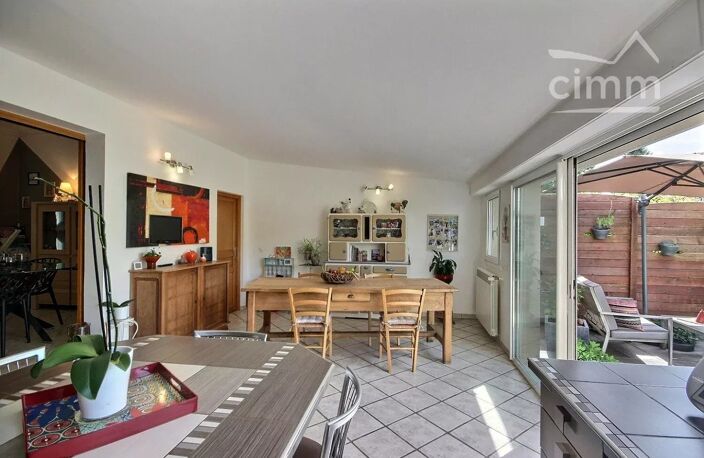 Maison familiale 4 chambres, terrain de 483 m² exposé sud, sans — photo 3