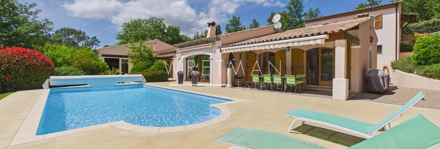 Maison 8 Pièces 237 m² à vendre à Saint-Paul-en-Forêt (83440)