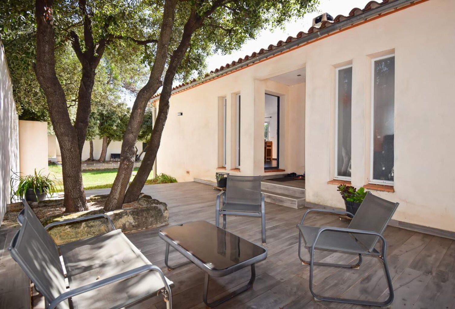 Maison d'architecte, plain pied à UZES , 136 m² — photo 1